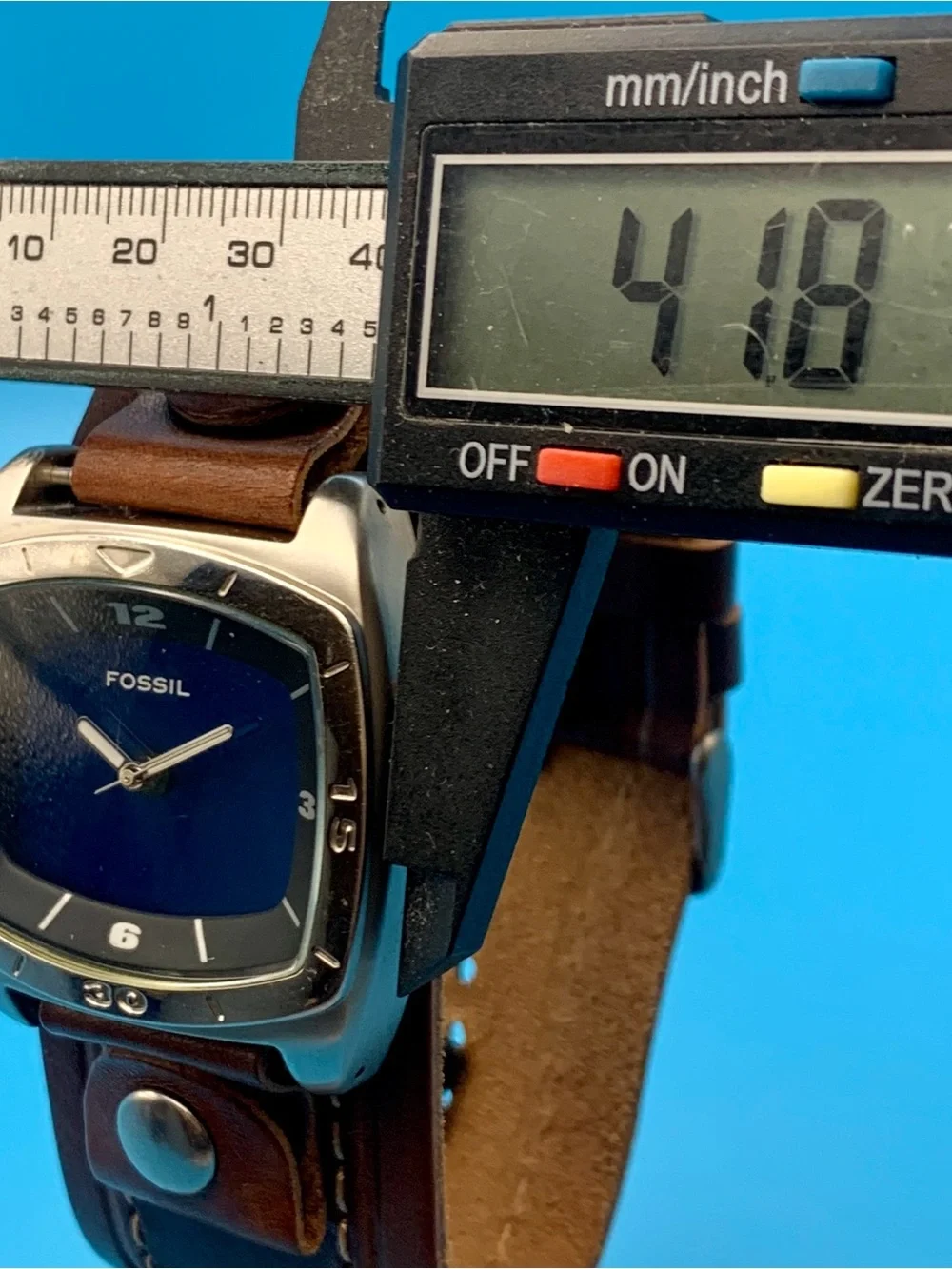 FOSSIL BIG TIC AM-3741 Men’s Vintage Quartz Wristwatch Bund Band Works New Batt